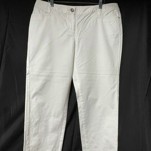 White House Black Market Crop Leg Pants